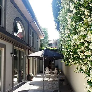 https://corte-merighi-rooms-breakfast.hotelinveneto.com