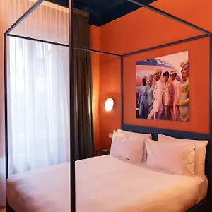 https://fontana-16-rooms.it-lombardy.com